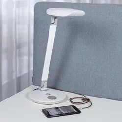 Götessons Funkia LED Schreibtischlampe weiß