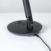 Götessons Funkia LED Schreibtischlampe schwarz