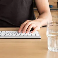 R-Go Compact Break AZERTY – weiße kabellose Tastatur
