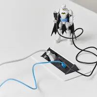 Axessline QuickBox USB Einbau-Steckdosenleiste mit 1x Steckdose 2x USB-Ladeanschluss weiß