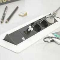 Axessline QuickBox Einbau-Steckdosenleiste mit 3x Strom und 2x USB-Ladegerät weiß