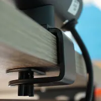 Axessline Desk - 2x Strom + Magic Hole