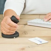 3M Anir klein/mittel kabellose rechtshändige ergonomische Maus