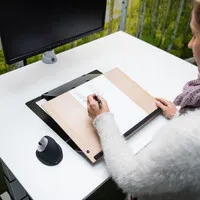 R-Go Read2write dokumentenhalter und schreibunterlage aus eichenholz
