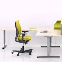 Ergopro Professioneller Sitz-Steh-Schreibtisch 65-130 cm mit Eckplatte 240x200/80 cm inkl. kostenloser Montage