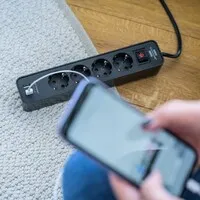 Brennenstuhl Ecolor 4-fach Steckdosenleiste mit USB-Ladeanschlüssen - schwarz