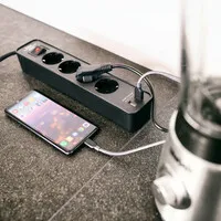 Brennenstuhl Ecolor 4-fach Steckdosenleiste mit USB-Ladeanschlüssen - schwarz