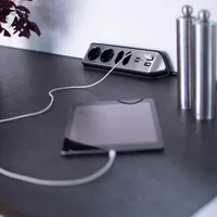 Brennenstuhl Estilo Ecksteckdosenleiste mit USB-Ladeanschlüssen - Edelstahl/Schwarz