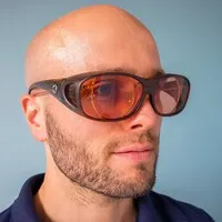 Multilens Biocover Migräne-Überbrille mit FL41-Filter – Haselnussbraun
