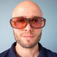 Multilens Biocover Migräne-Überbrille mit FL41-Filter – Haselnussbraun