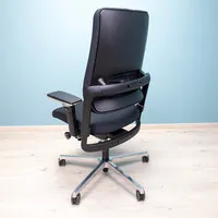 Nowy Styl Xilium X-Move – ergonomischer Bürostuhl