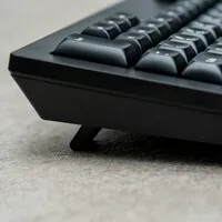 TEX Shinobi – zu 75 % mechanische Tastatur mit Pointer-Stick
