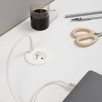 Powerdot Compact Power mit USB-C Ladegerät Ø60 mm weiß mit Schutzkontakt BE/FR (UTE)