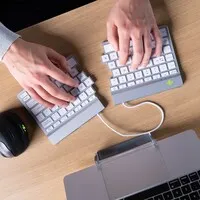 R-Go Split Break geteilte Tastatur, weiß – Bluetooth