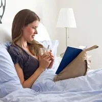 The Bookseat Buchständer und Tablet-Halterung, smaragdgrün