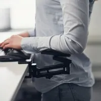 Mousetrapper® Dynamic bewegliche Armstütze mit Tischklemme, schwarz