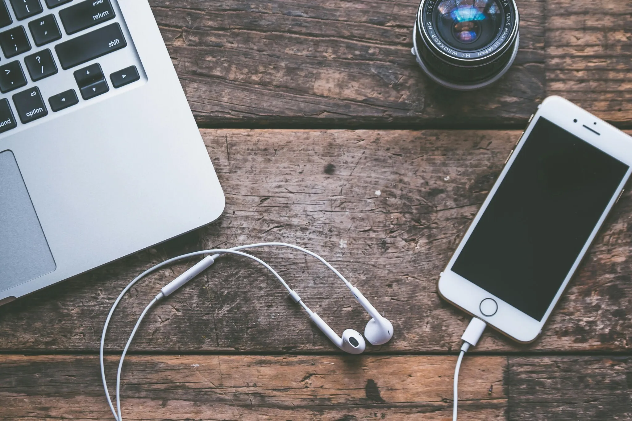 Smartphone Accessoires in Nederland: Hoe Bescherming en Functionaliteit Samenkomen