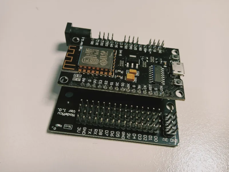 Carte De Dérivation ESP32/ESP8266 OSOYOO – 30 Broches, LEDs D’état, Double Alim 5V/3.3V