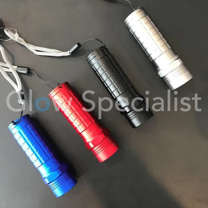 FLASHLIGHT WITH POWER LED