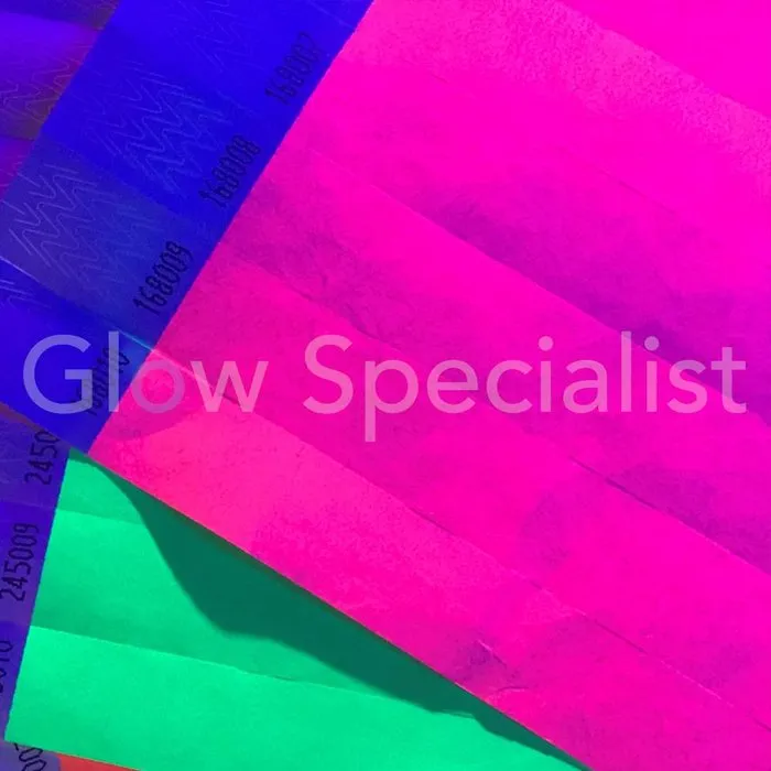 Glow Specialist NEON TYVEK WRISTBAND - NEON PINK