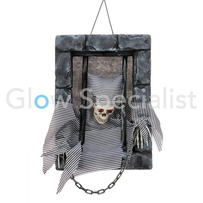 Europalms HALLOWEEN MUURDECORATIE MET GEVANGENE - MET RODE LED OGEN - 46 CM