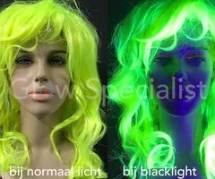 Glow Specialist NEON GELE PRUIK - LANG KRULLEND HAAR MET PONY