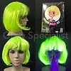 Glow Specialist NEON GELE PRUIK - KORTE BOBLIJN MET PONY