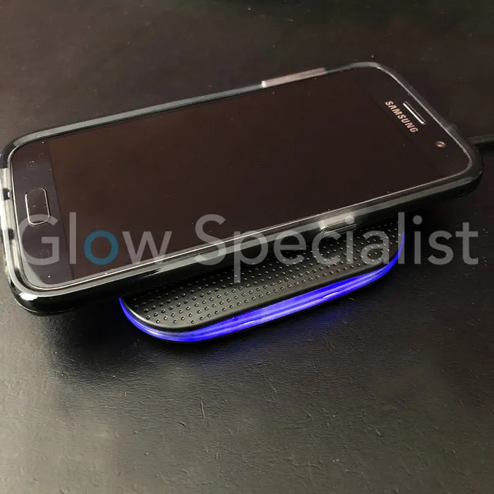 Grundig GRUNDIG UNIVERSELE DRAADLOZE OPLAADPAD