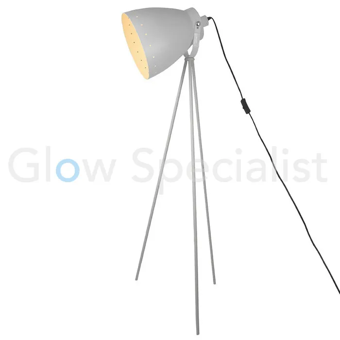 Grundig GRUNDIG SPOTLIGHT FLOOR LAMP - 156 CM - WHITE