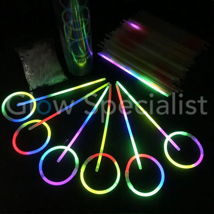 Glow Specialist Glow Bracelets Tricolor – Tube of 100 – Glowsticks / Breaklights – Long glow duration
