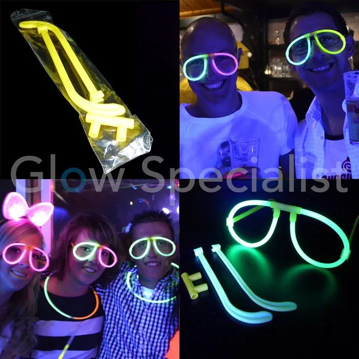 CARNIVAL PARTY PACKAGE FOR 4 PEOPLE - 116 PIECES