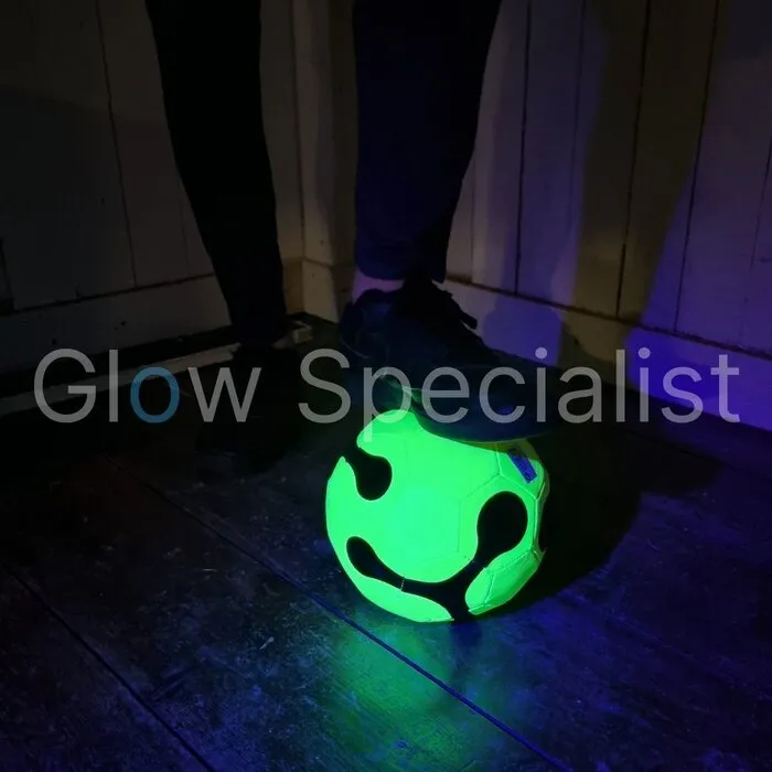 UV/BLACKLIGHT VOETBAL - MAAT 5 - 4 KLEUREN