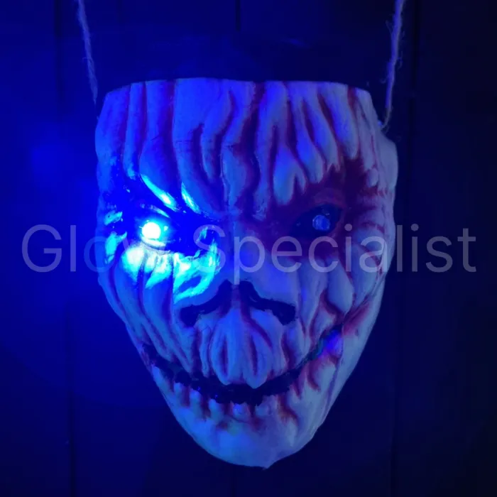 HALLOWEEN HANGING SKULL WITH BLUE LED EYES