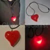 KETTING MET ROOD LED HART - KNIPPEREND