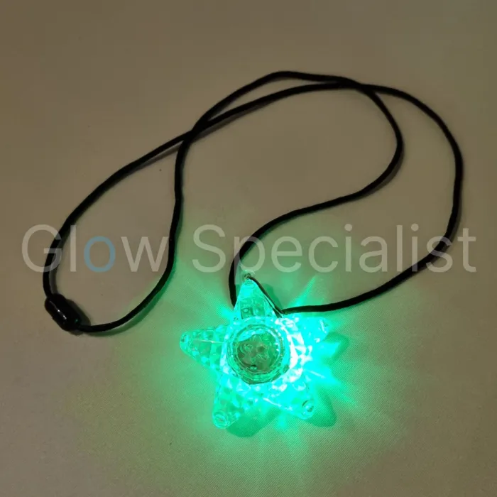 KETTING MET KNIPPERENDE LED STER