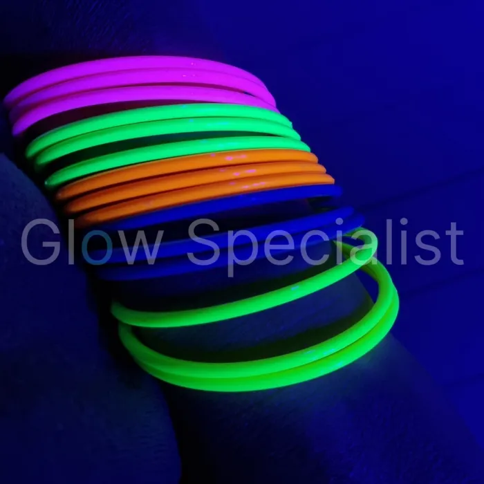 UV / BLACKLIGHT NEON BRACELETS - SET OF 15