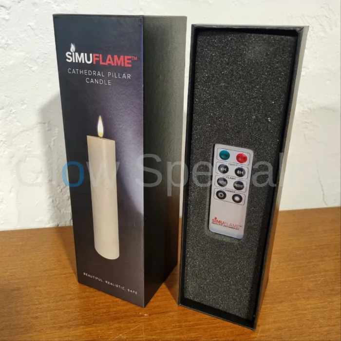 Simuflame SIMUFLAME LED STOMPKAARS  - 20 CM X Ø 5 CM - MET AFSTANDSBEDIENING EN TIMER - IN LUXE GESCHENKDOOS