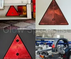 DRIEHOEK REFLECTOR - ROOD - 155 X 135 MM - MET SCHROEFGATEN