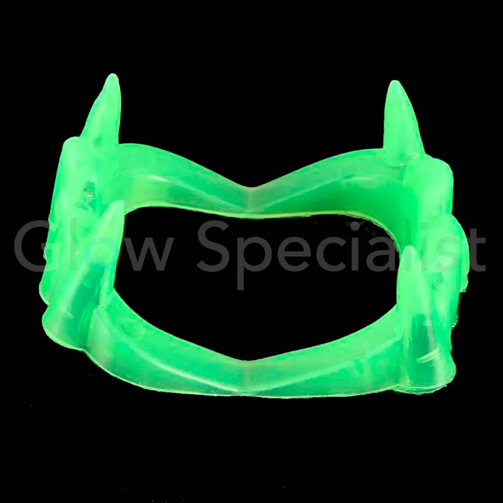 Glow in the Dark Vampier Tanden met Nepbloed – Lichtgevend Dracula Gebit – Halloween Gebitje met Bloed