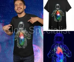 ASTRO ZIPP - BLACKLIGHT T-SHIRT - ZWART MET NEON PRINT