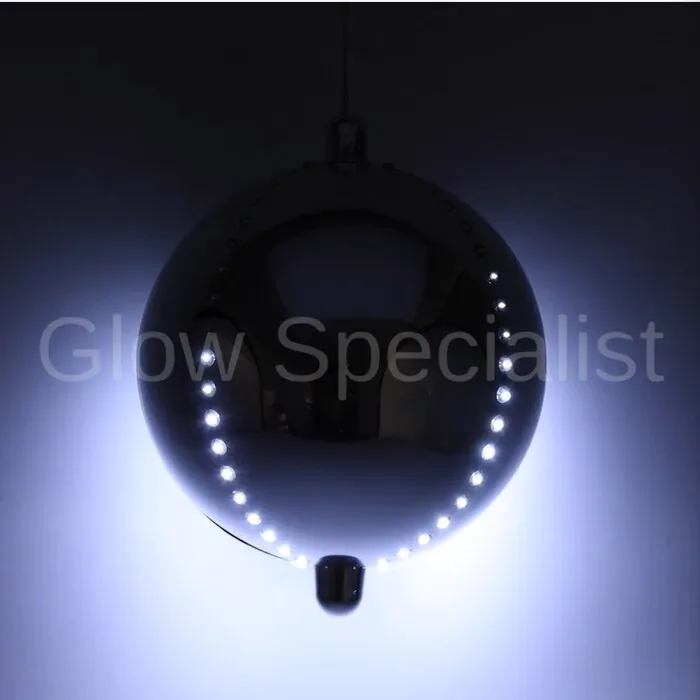GROTE KERSTBAL MET LED - 15 CM - TIMER - ZILVER