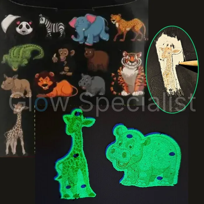 GLOW IN THE DARK AUTOCOLLANTS ON SCRATCH CARD - WILD ANIMALS