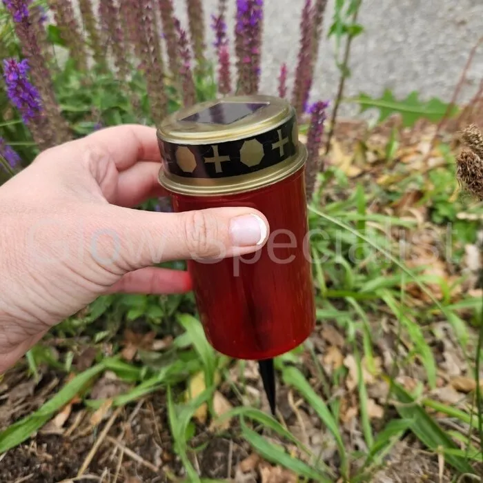 SOLAR LED GRAVE LIGHT - WITH GROUND PIN