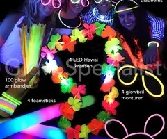 LUMINOUS PARTY PACKAGE FOR 4 PERSONS - 116 PIECES