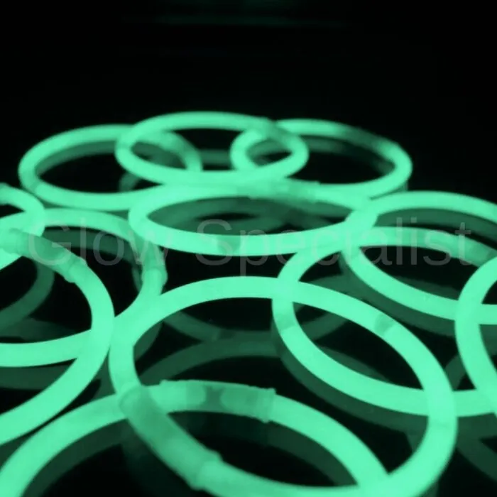 Glow Specialist GROENE GLOWARMBANDJES - 1 KOKER - 100 STUKS