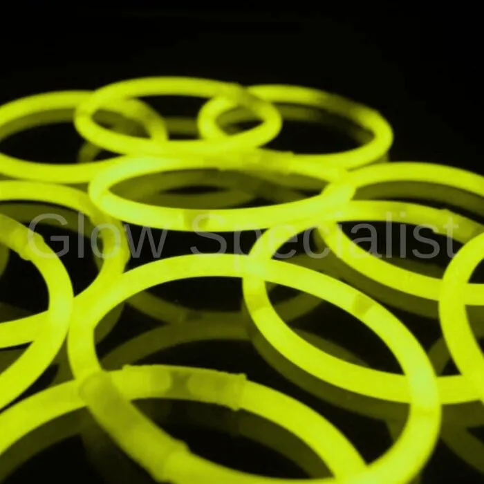 Glow Specialist GELE GLOWARMBANDJES - 1 KOKER - 100 STUKS