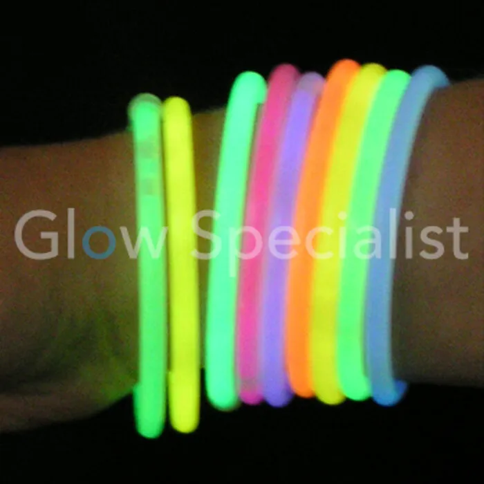 Glow Specialist MIX GLOWARMBANDJES - 1 KOKER - 100 STUKS