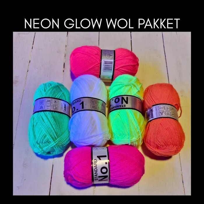 UV / BLACKLIGHT NEON GLOW WOOL PACKET - 6 COLORS