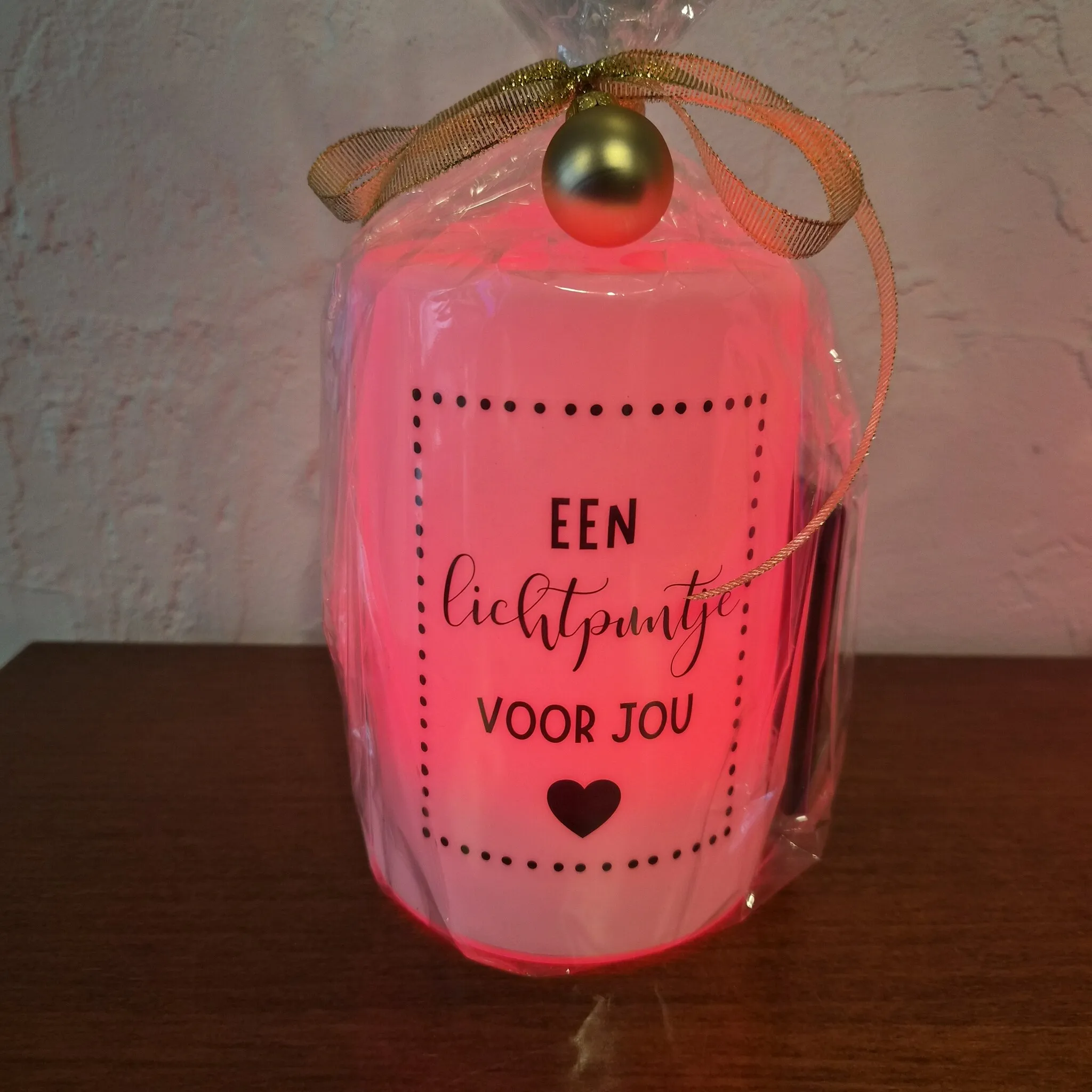 Grundig COLOR CHANGING TABLE LAMP WITH CHRISTMAS WISH - IN GIFT WRAPPING