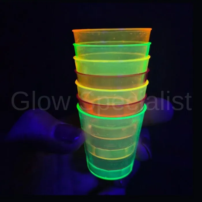 PLASTIC SHOTGLAASJES - UV / BLACKLIGHT - 20 STUKS